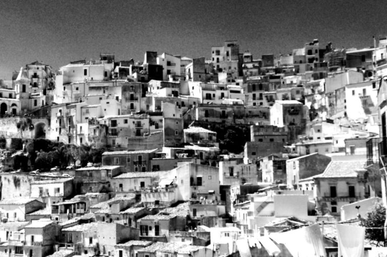 fino al midollo i diòsperi | Jolanda Insana | poèmes